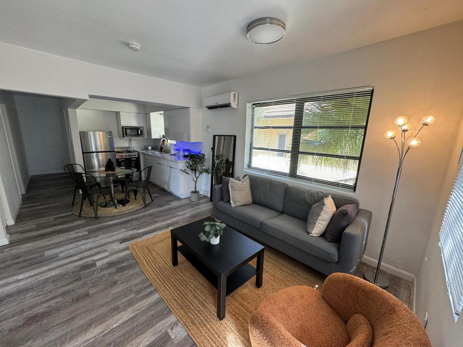 Fully Equipped Apartments With Parking Near Cocowalk Miami Exteriér fotografie