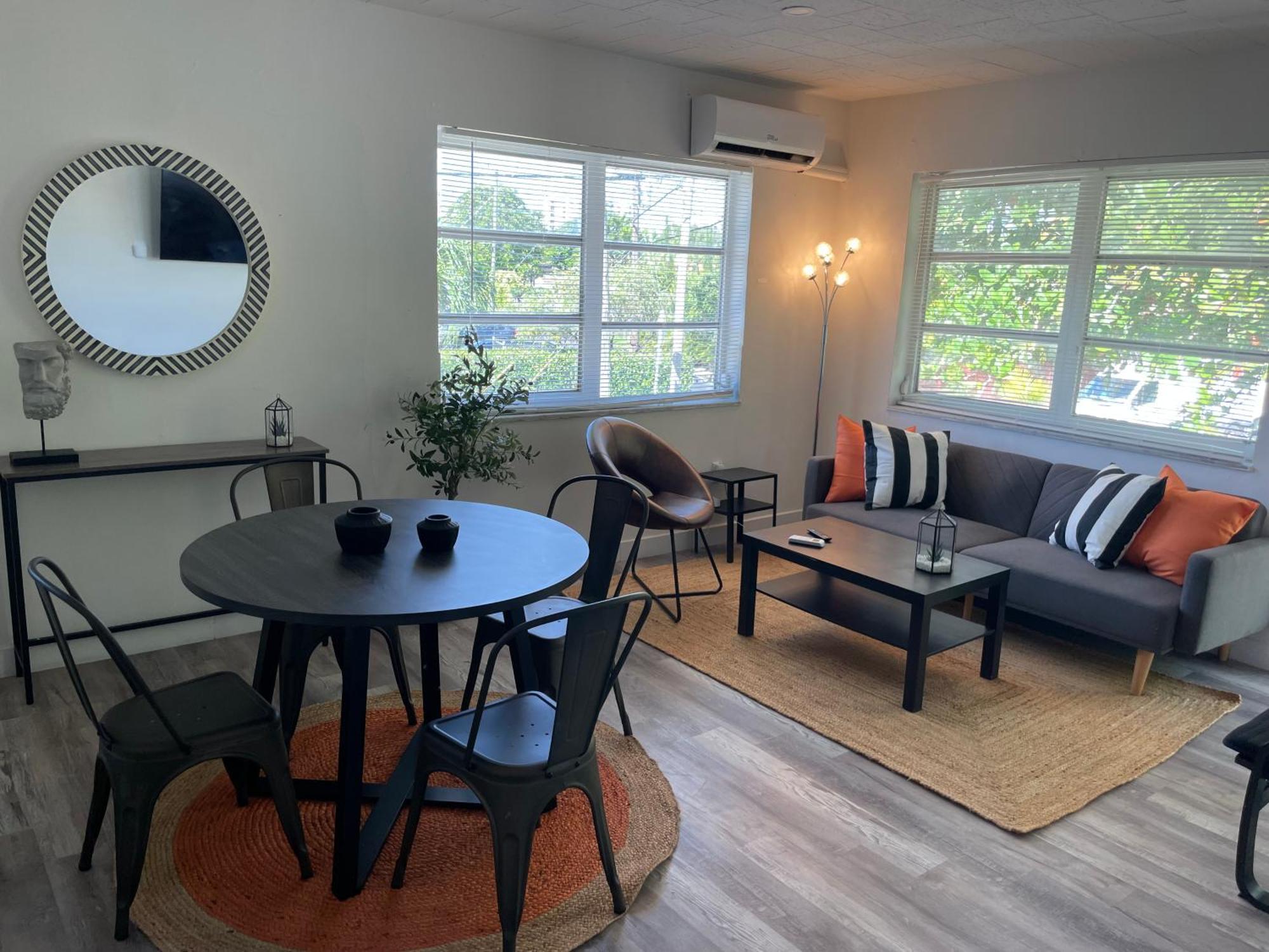 Fully Equipped Apartments With Parking Near Cocowalk Miami Exteriér fotografie
