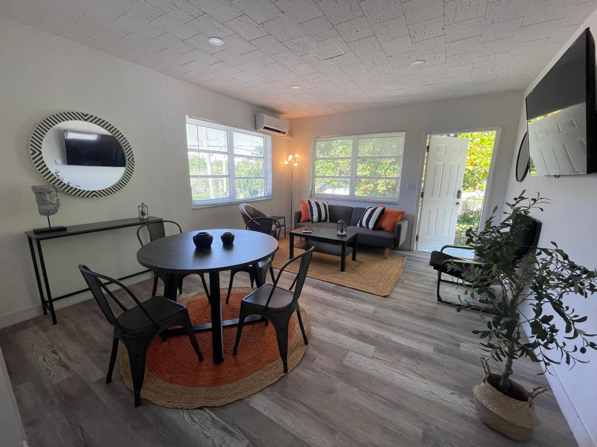 Fully Equipped Apartments With Parking Near Cocowalk Miami Exteriér fotografie