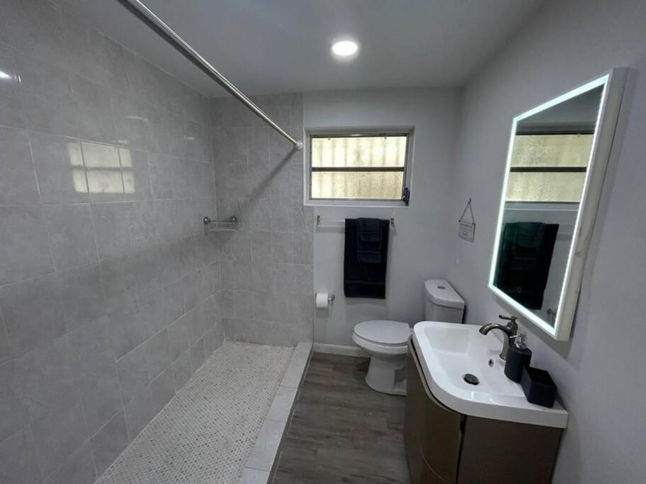 Fully Equipped Apartments With Parking Near Cocowalk Miami Exteriér fotografie
